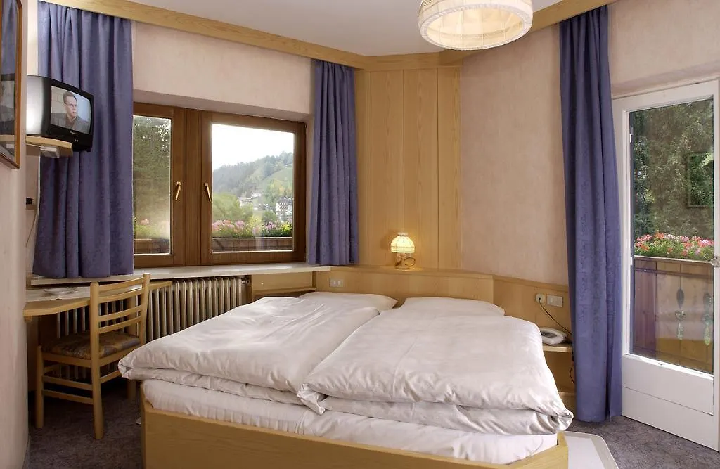 Garni-Hotel Pichler-1